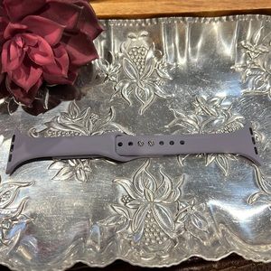 Beautiful soft purple silicone Apple Watch band, NWOT in original packaging